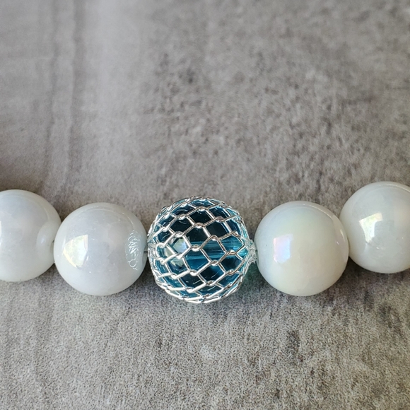 Pearl Choker - Picture 2 of 2